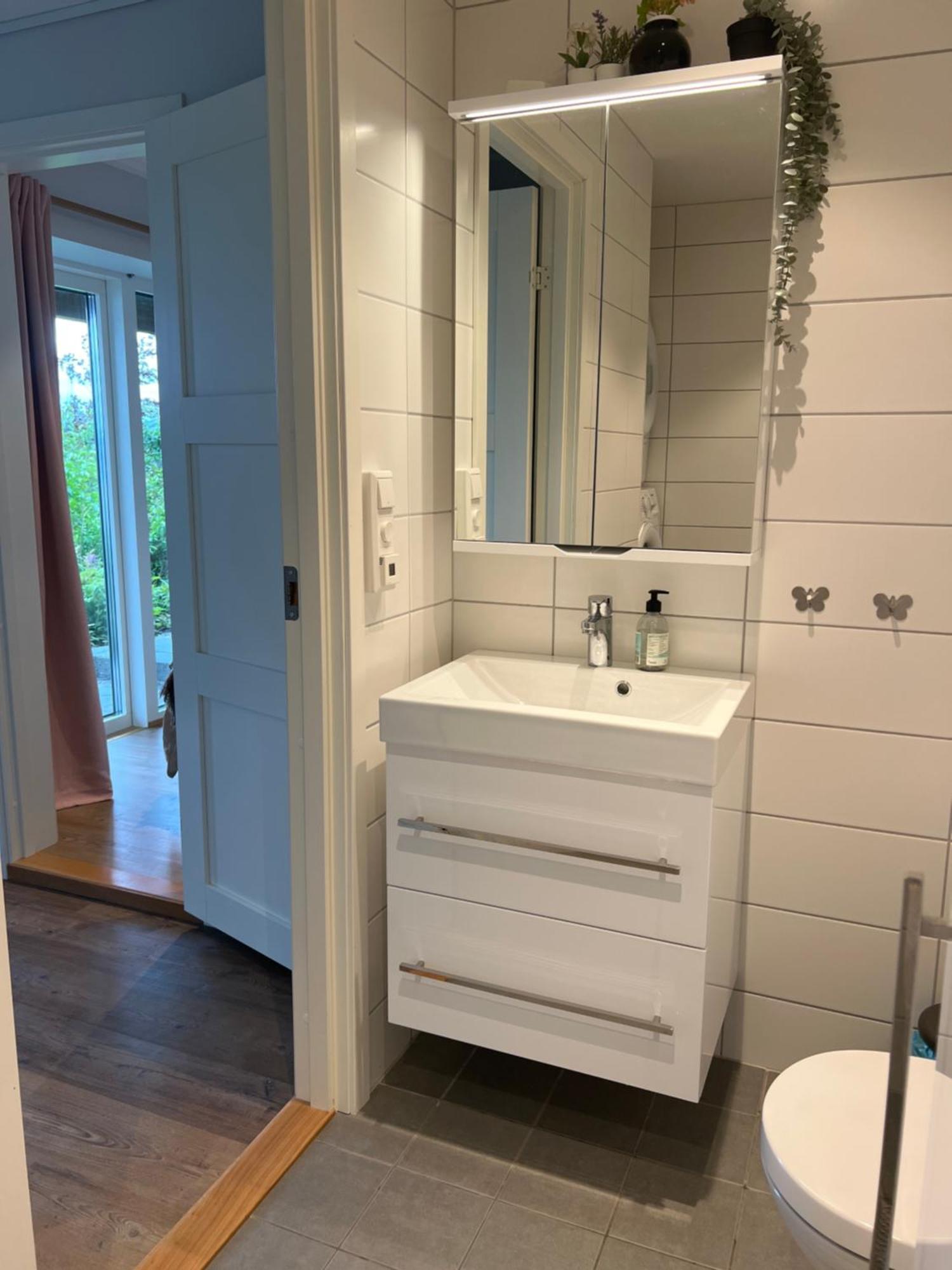 Fin Leilighet Med Parkering! Bergen Buitenkant foto